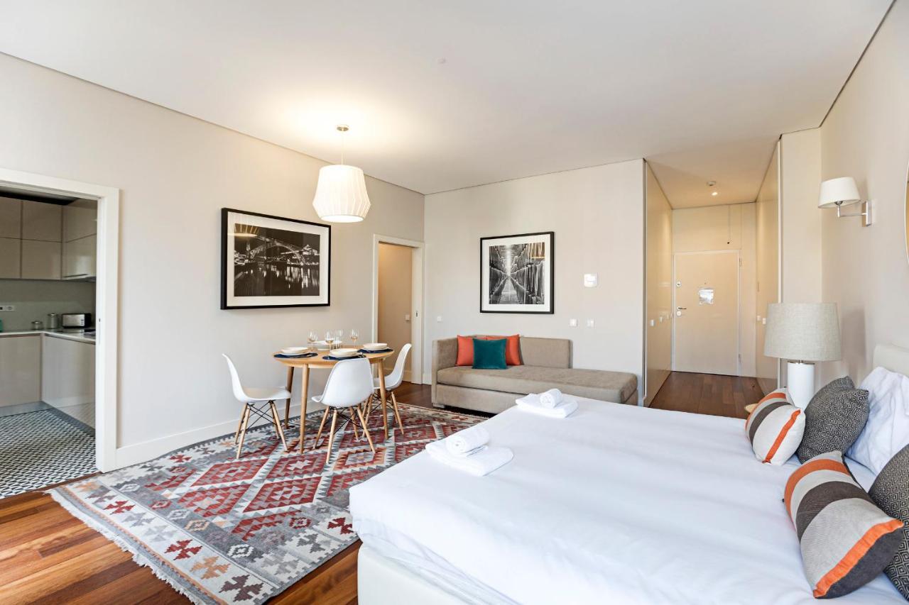 Palacio Das Cardosas Studio By Lovelystay Porto Bagian luar foto