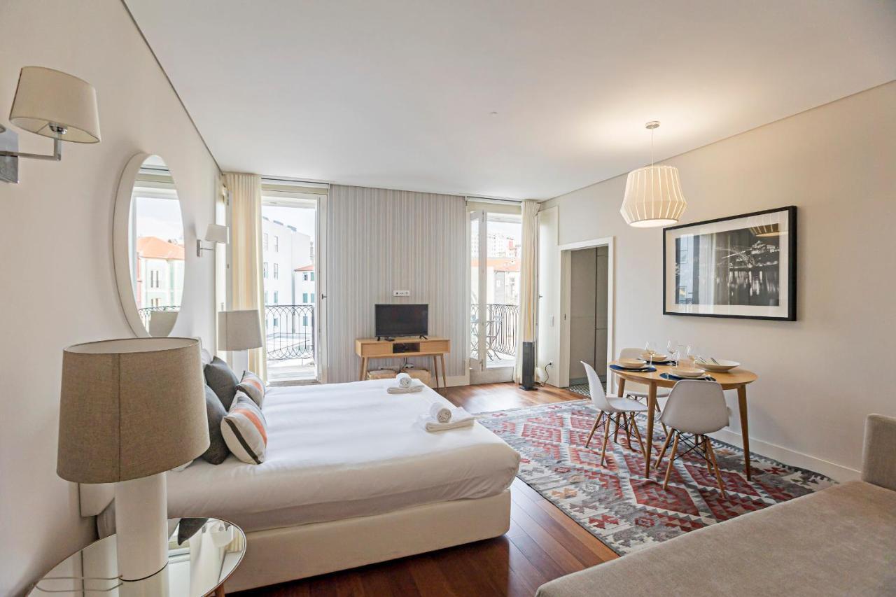 Palacio Das Cardosas Studio By Lovelystay Porto Bagian luar foto